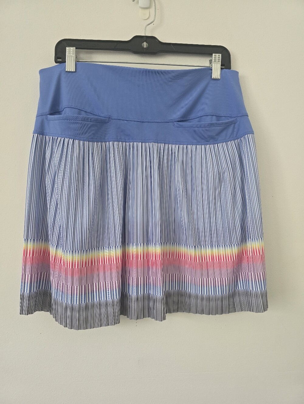 Lucky in Love Gradient Pleated Skort Size Large - Picture 9 of 14